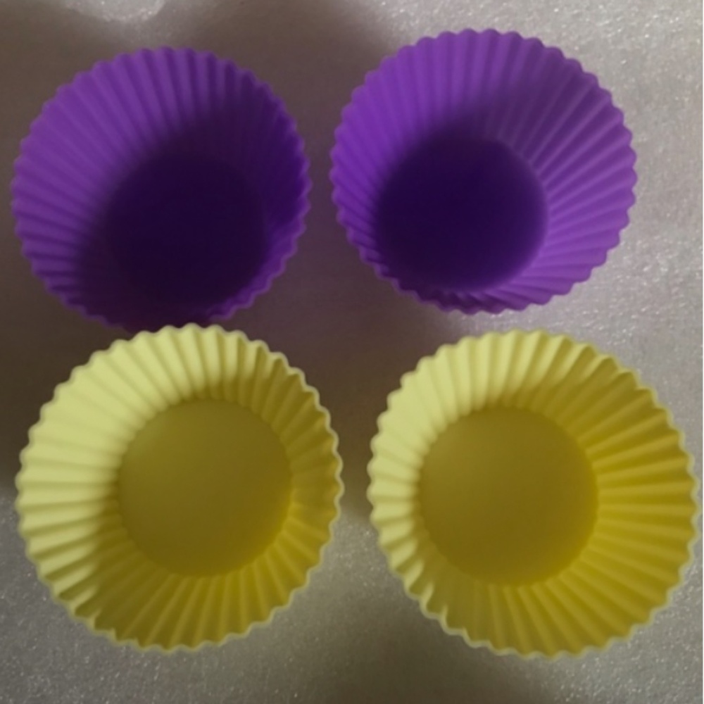 Muffin/Cake/Cupcake Silicone Mold 12 pieces